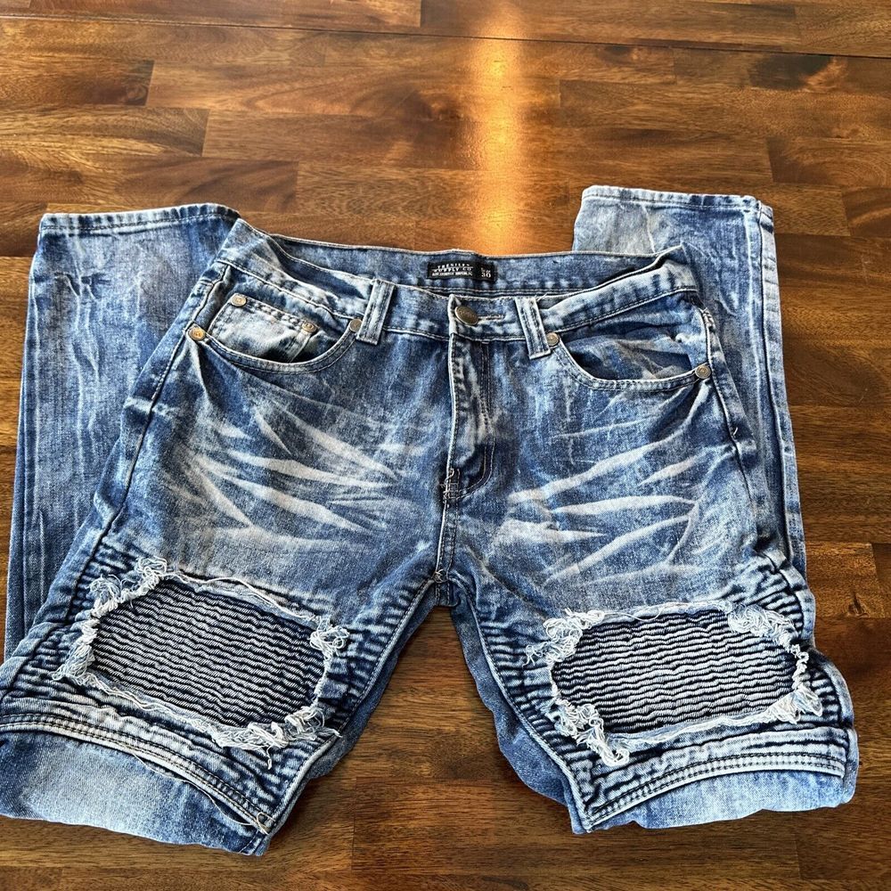 Trestles Supply Co Mens 30 X30Acid Wash Distressed Blue Jeans Straight Leg